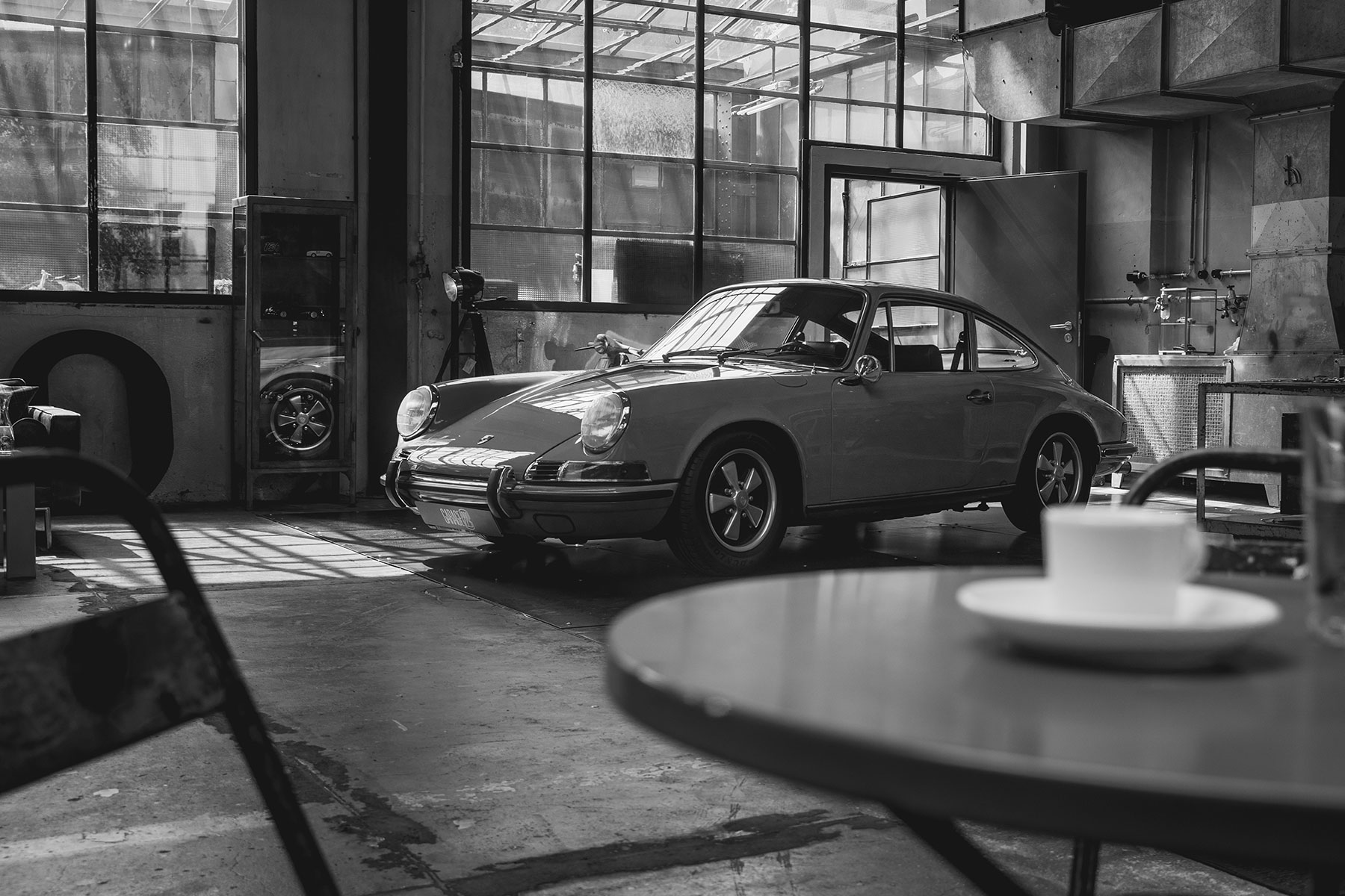 Porsche-911-T-BW-Garage229Automotive-Basti-Kaspar